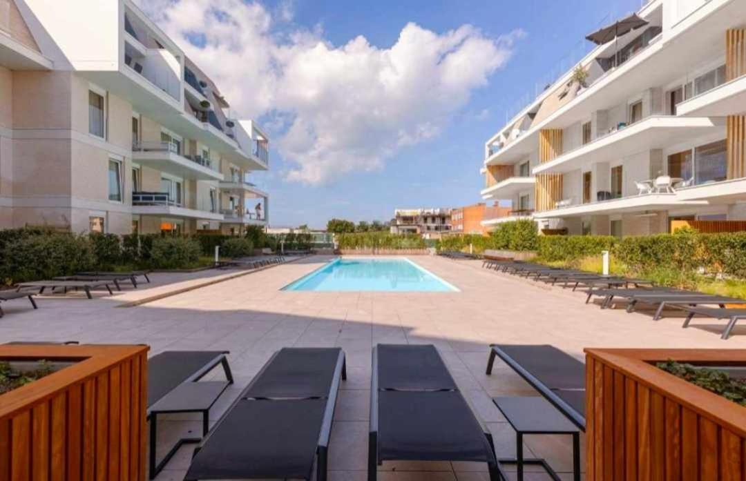Villa Creole 0308 Luxe Appartement Met Verwarmd Zwembad Nieuwpoort Jachthaven エクステリア 写真