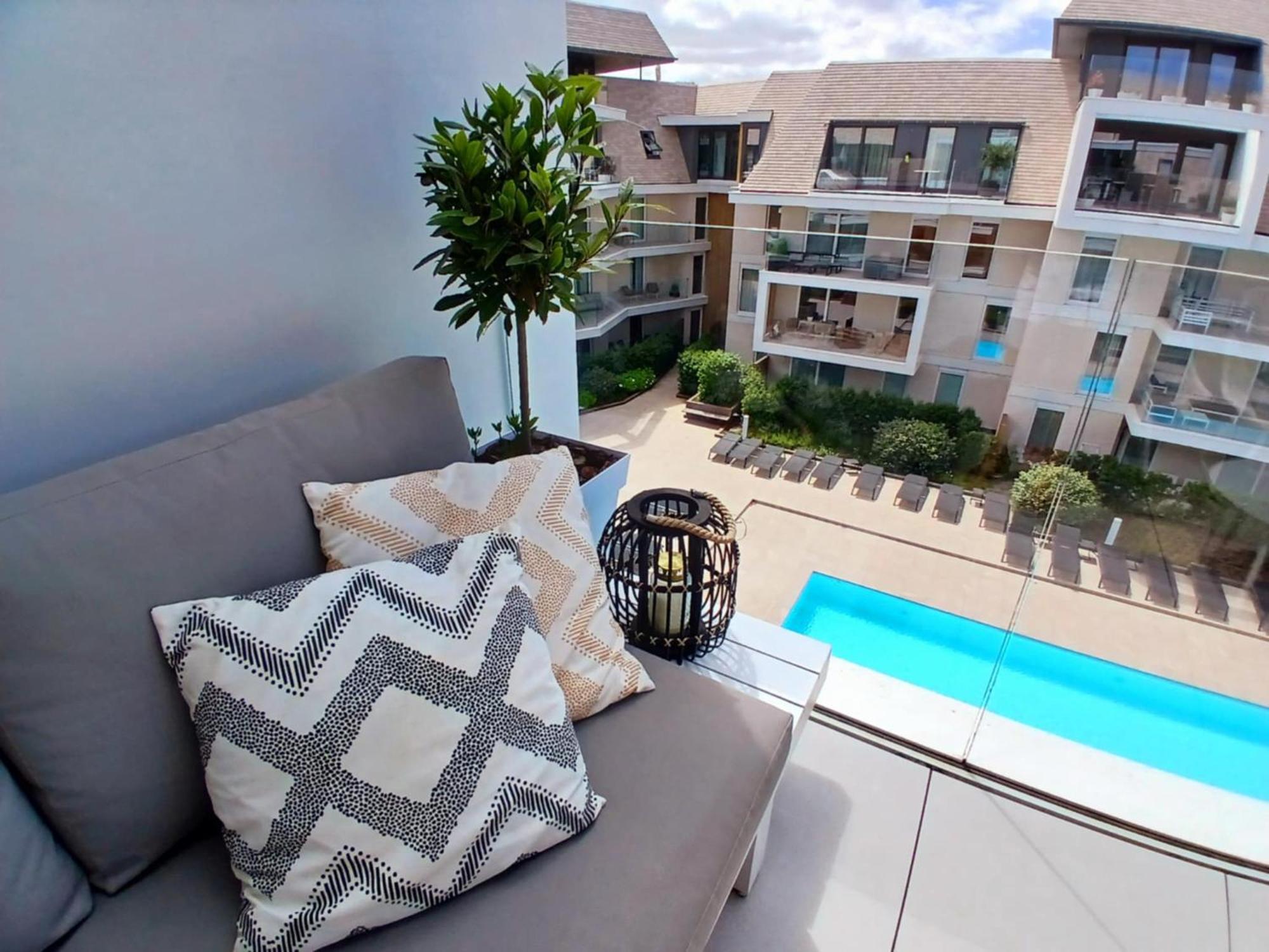 Villa Creole 0308 Luxe Appartement Met Verwarmd Zwembad Nieuwpoort Jachthaven エクステリア 写真